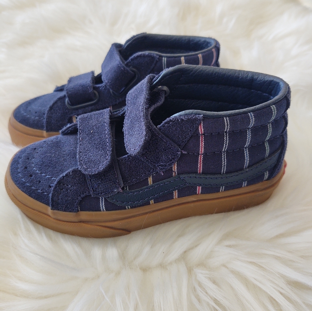 Vans ankle shoes size 10.5